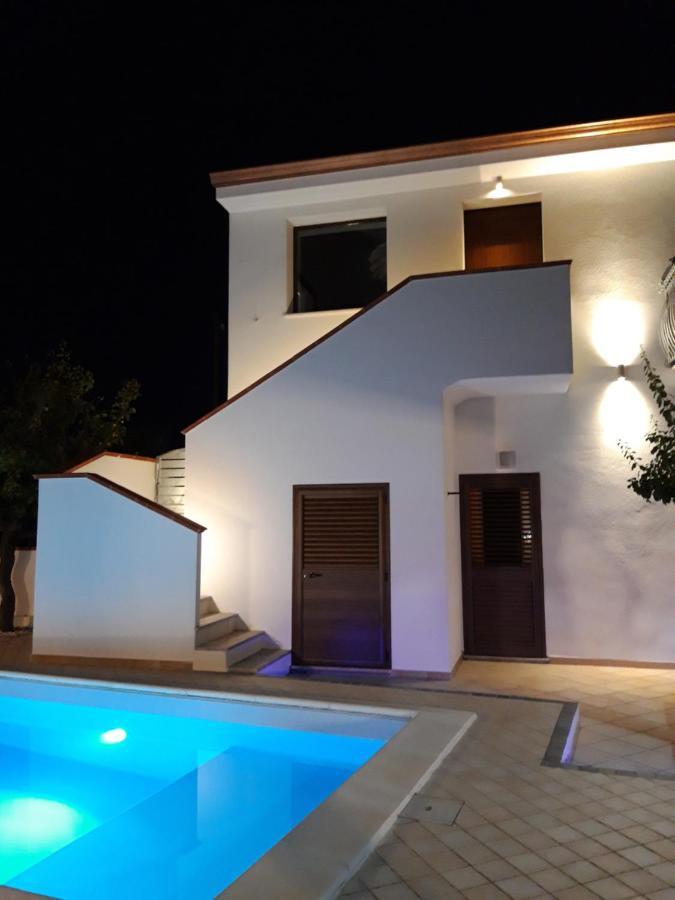 B&B Aly&Emy Limpiddu Exterior photo